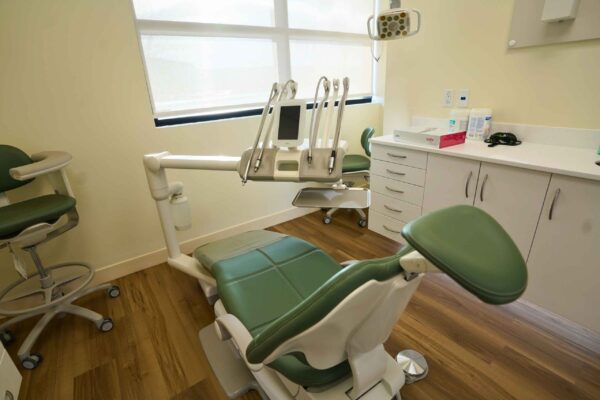 Advanced Dental Equipment and Workspace A detailed view of the modern dental equipment and professional workspace at our Cochrane dental clinic near the SLS Centre.